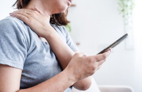 Más allá de la pantalla